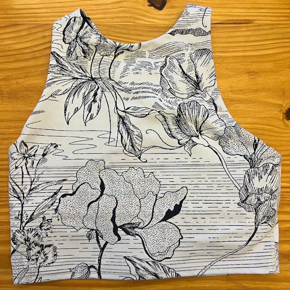 Athleta Conscious Crop A-C - Small